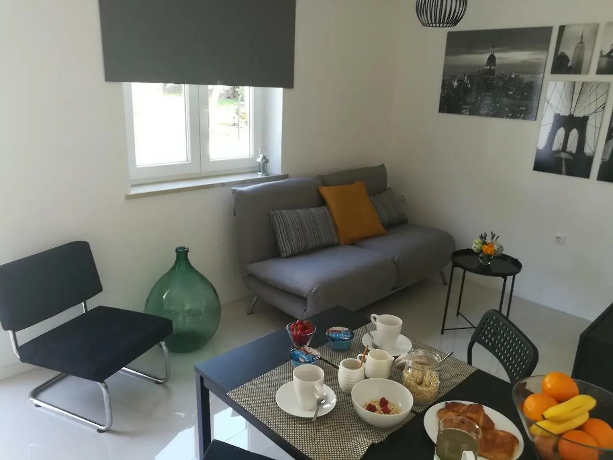 Apartments Mirela Novigrad Istria